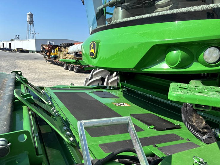 2024-john-deere-s780-image-14