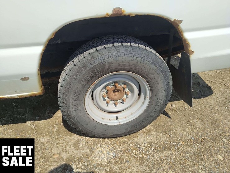 2012-ford-350-image-28