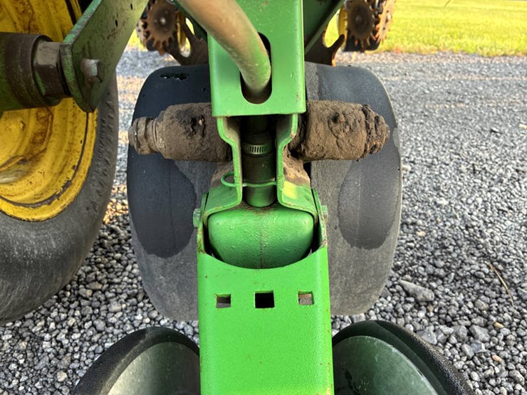 john-deere-7000-image-23