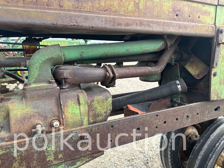 john-deere-b-image-11