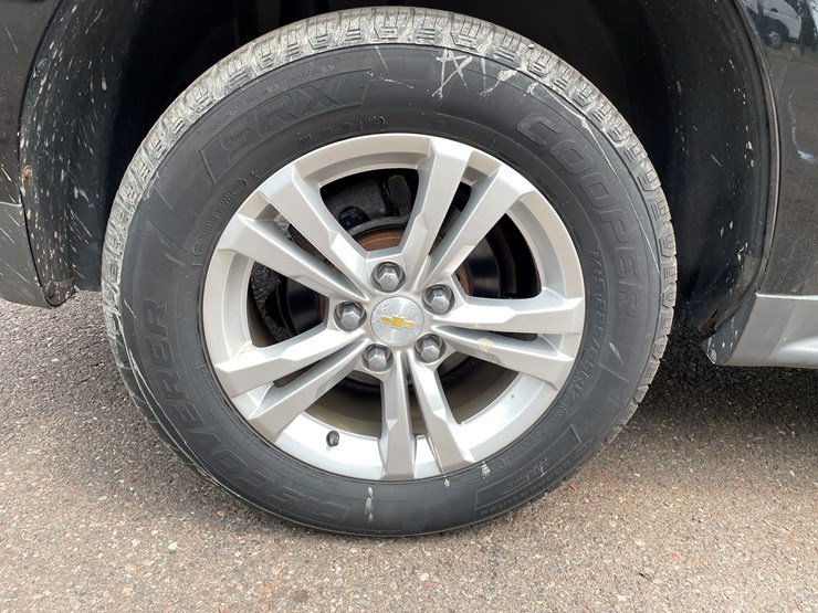 2013-chevrolet-equinox-lt-image-40