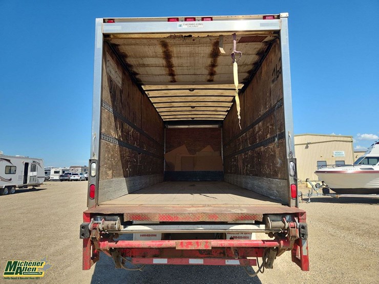 2006-international-durastar-4300-image-15