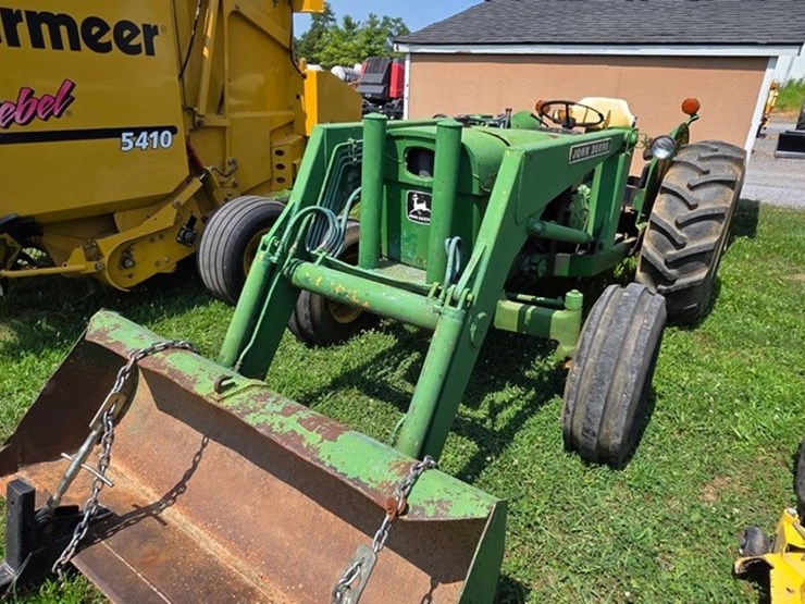 john-deere-300-image-25