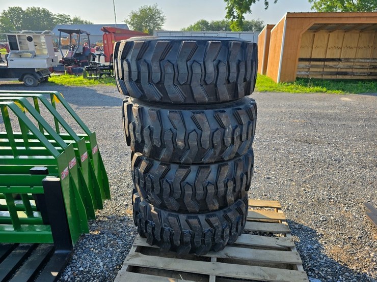 new-4-12-16.5-forerunner-skidloader-tires-&-rims-image-3