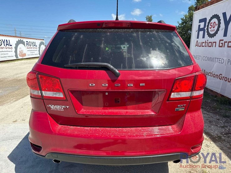 2013-dodge-journey-image-23