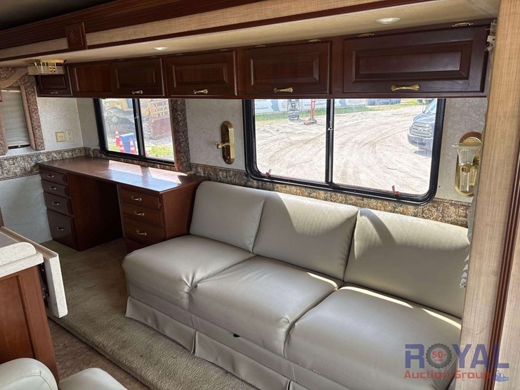 2002-kountry-star-motorhome-image-35