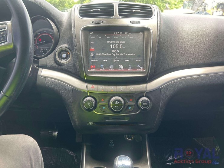 2019-dodge-journey-image-11