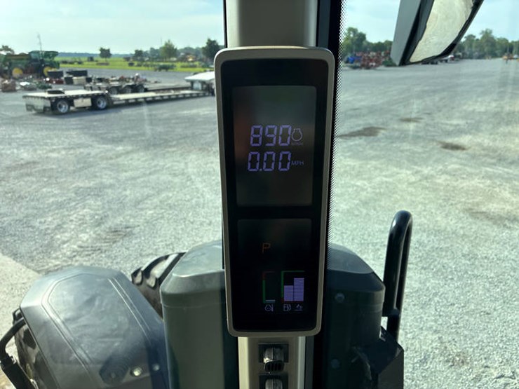 2022-john-deere-8r-310-image-90