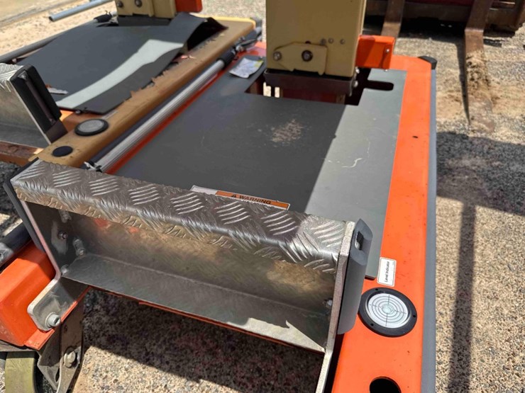 2016-jlg-ecolift-image-6