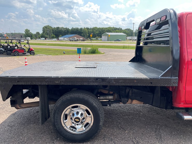 2019-chevrolet-silverado-2500-image-14