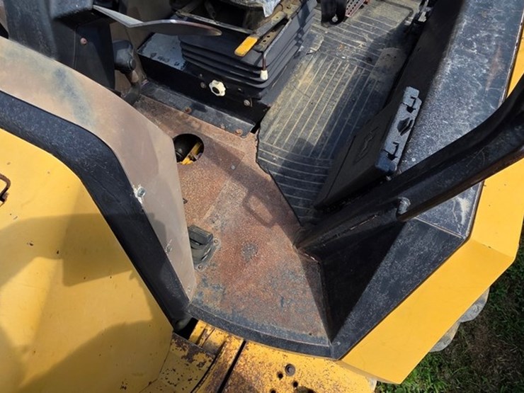 1995-john-deere-310d-image-52