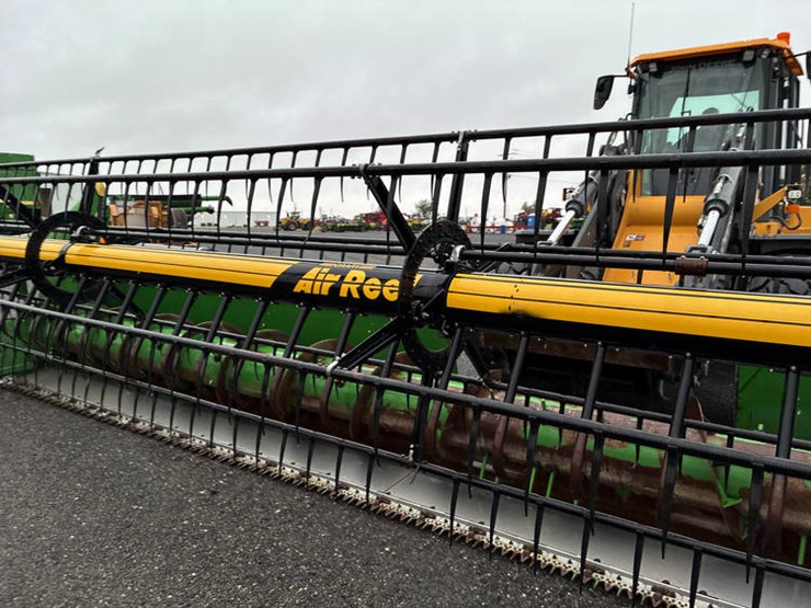 2013-john-deere-635f-image-34