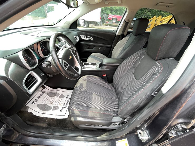 2016-chevrolet-equinox-lt-image-46