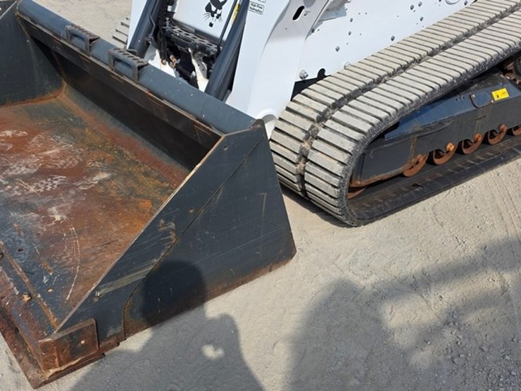 2023-bobcat-t770-image-34