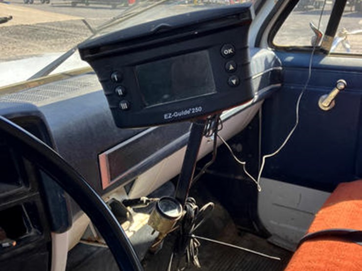 #111477-•-1988-gmc-lime-truck-#v532251-image-37
