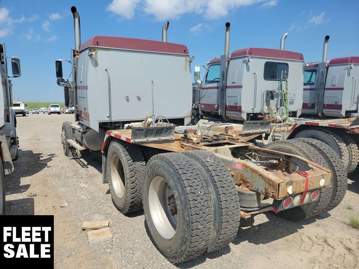 2009-western-star-4900-image-3