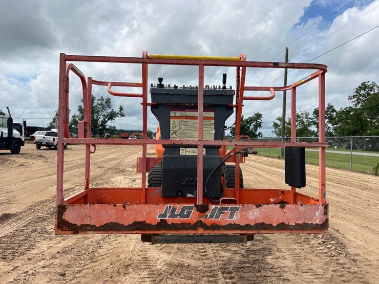 2008-jlg-450aj-image-3