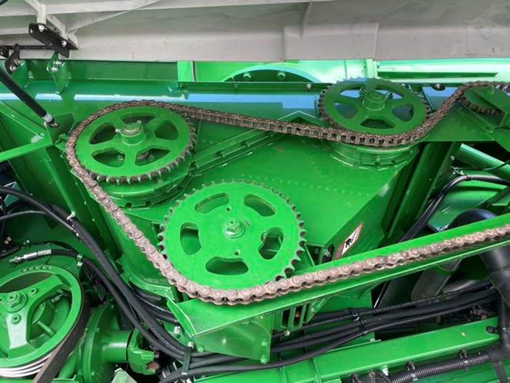 2017-john-deere-s680-image-45