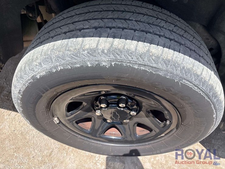 2019-chevrolet-tahoe-image-25