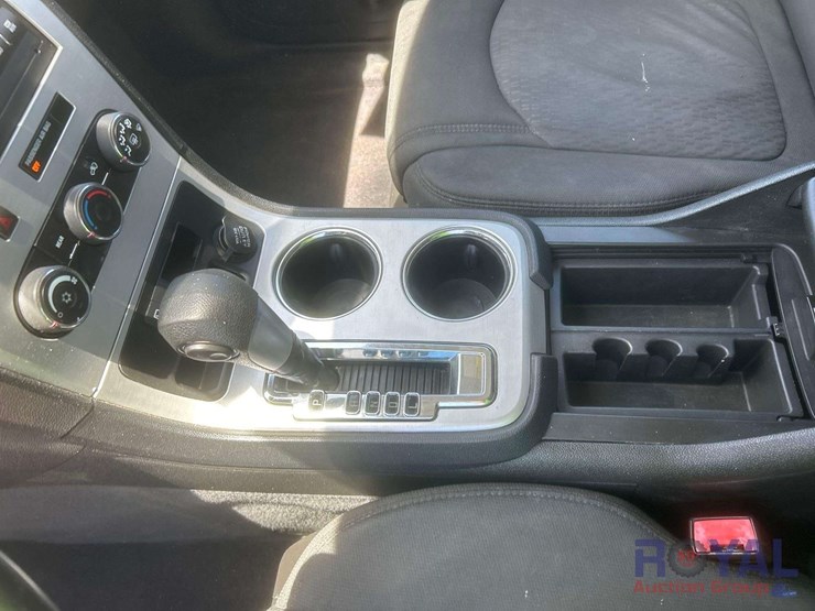 2010-gmc-acadia-image-16