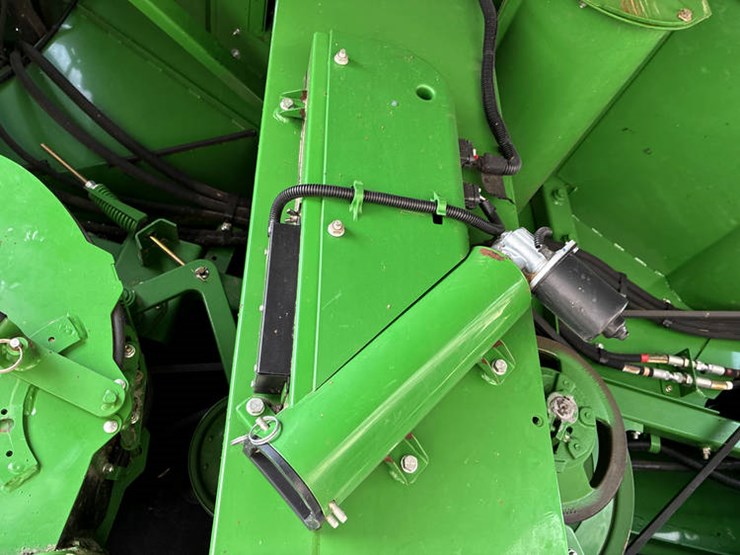 2014-john-deere-s690-image-77