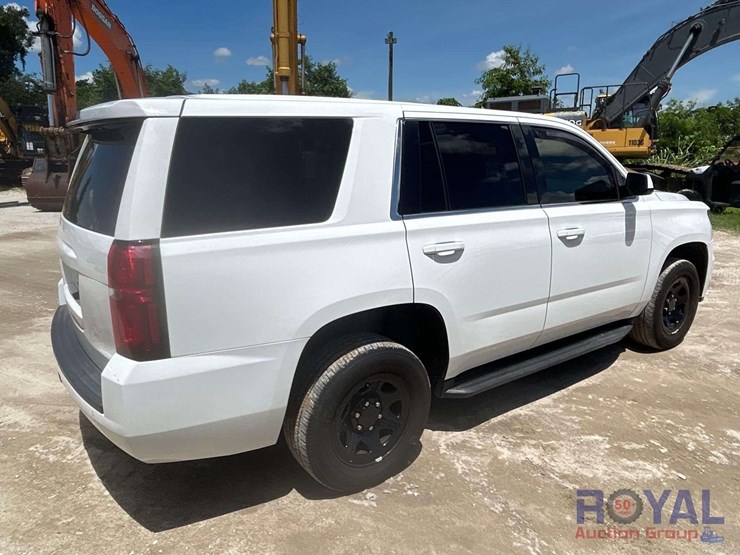 2020-chevrolet-tahoe-image-3