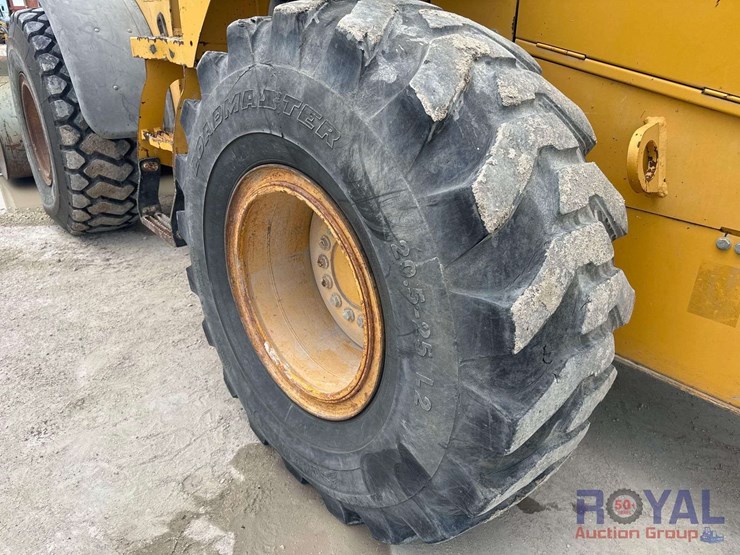 2013-deere-544k-image-20