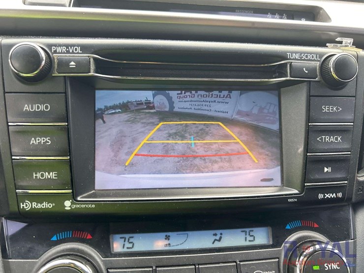2018-toyota-rav4-image-17