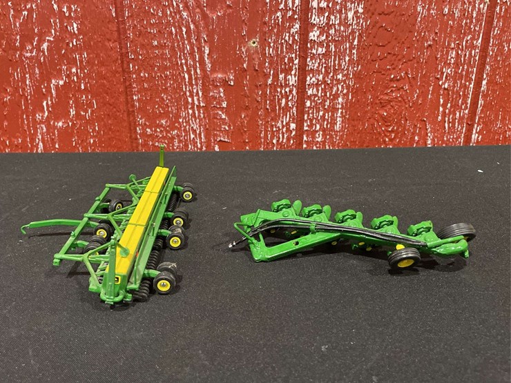 john-deere-64-image-2