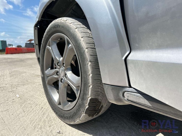 2016-dodge-journey-image-23