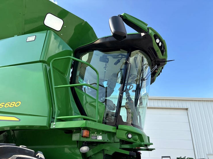 2016-john-deere-s680-image-22