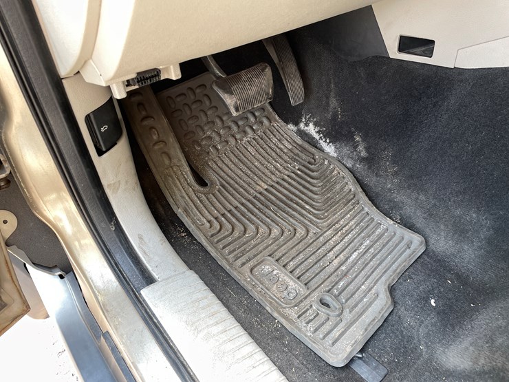 2006-jeep-commander-image-26