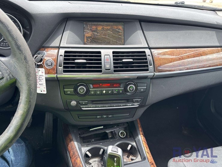 2011-bmw-x5-image-10