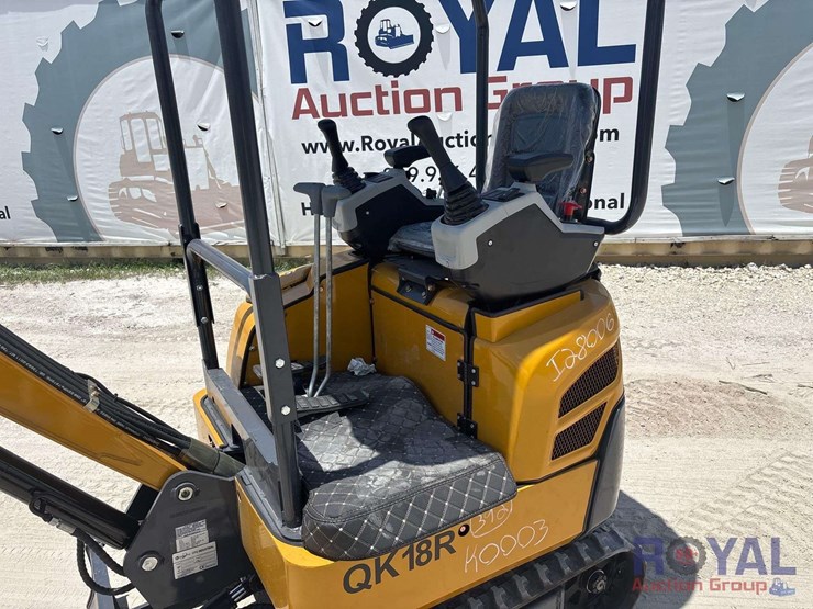 unused-2025-cfg-qk18r-mini-excavator-image-6