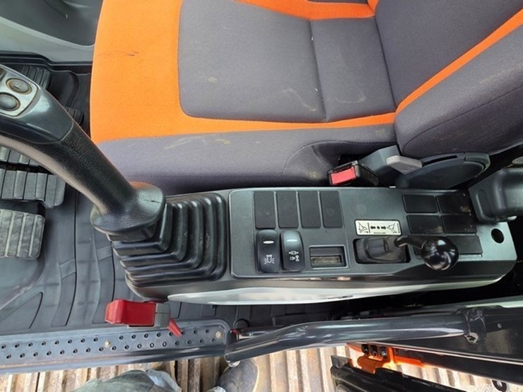 2019-doosan-dx225-lc-5-image-82