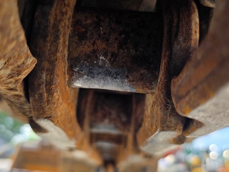 2023-caterpillar-310-image-36