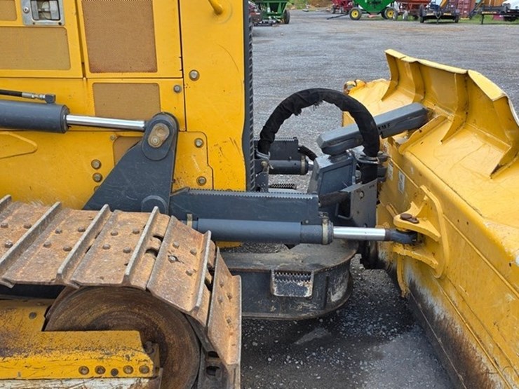 2014-deere-700k-lgp-image-40