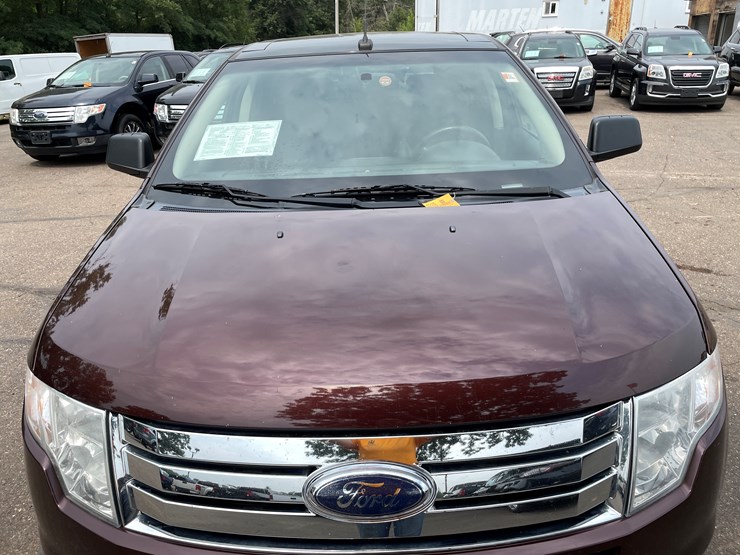 2010-ford-edge-image-9
