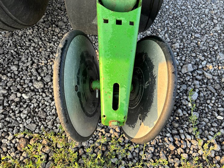 john-deere-7000-image-54