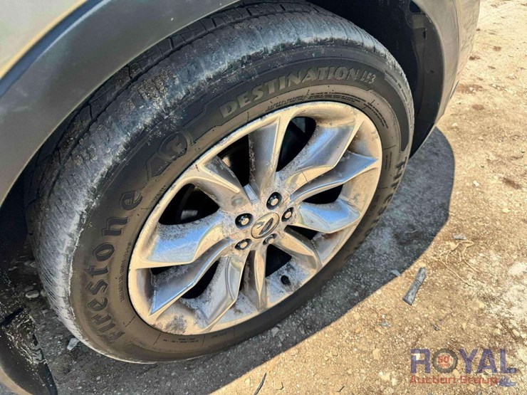 2011-ford-explorer-limited-image-27