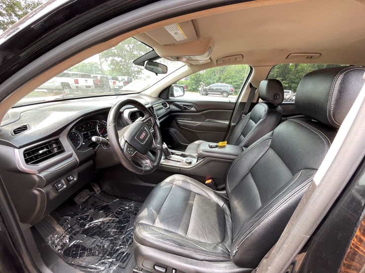 2017-gmc-acadia-image-62
