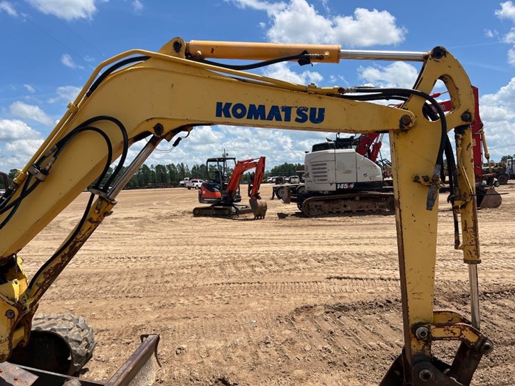 komatsu-pc27mr-2-image-22