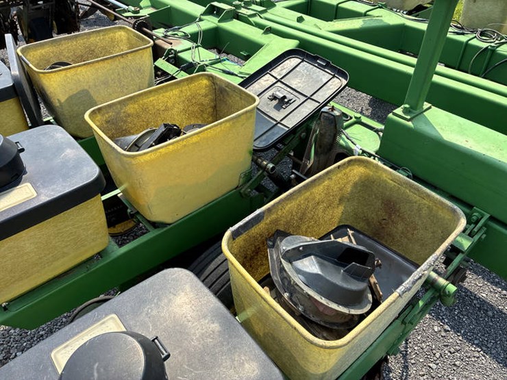 john-deere-7000-image-71