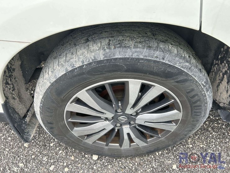2018-nissan-pathfinder-image-32