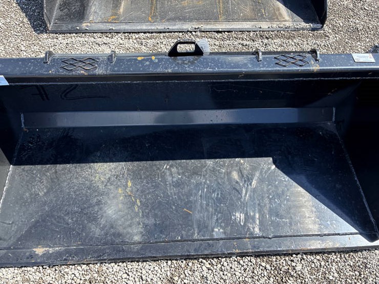 #113154-•-industrias-america-72"-skidsteer-bkt-image-5