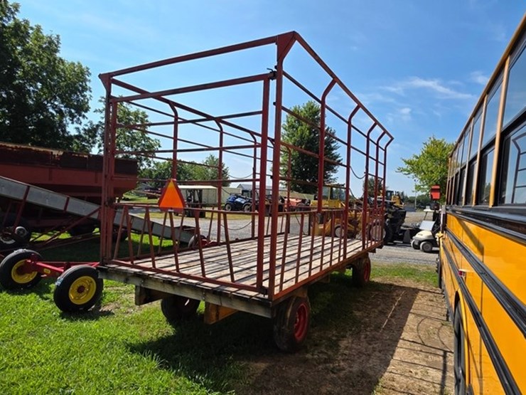 8x18-metal-rack-hay-wagon-image-4