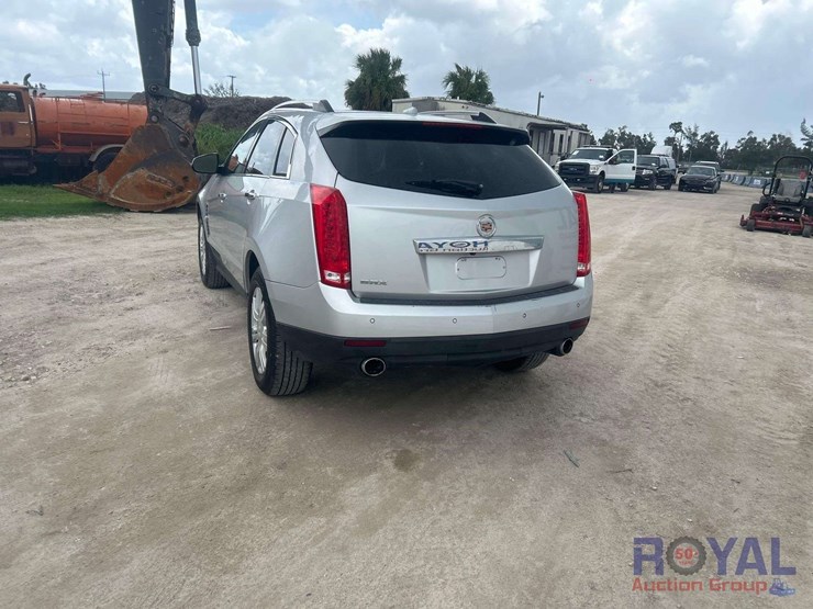 2011-cadillac-srx-image-4