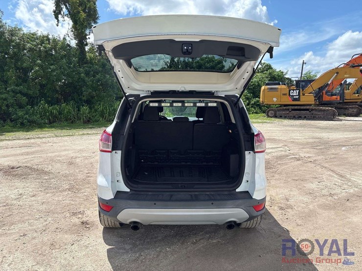 2016-ford-escape-se-image-22