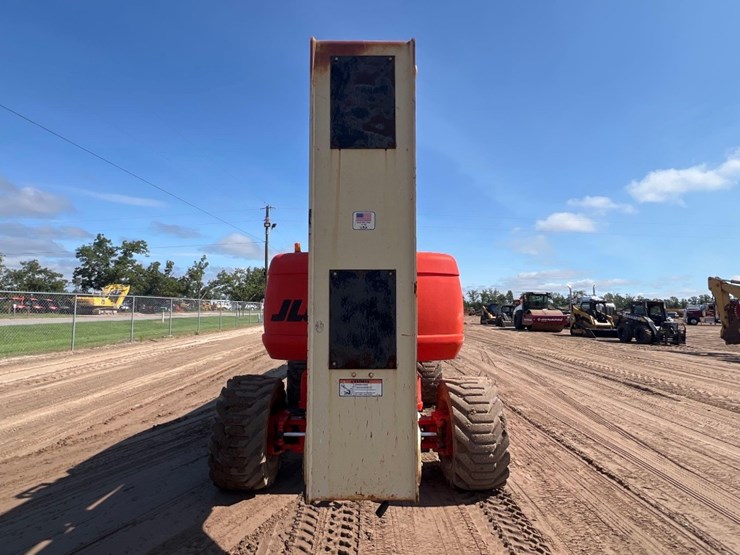 2000-jlg-800a-image-6