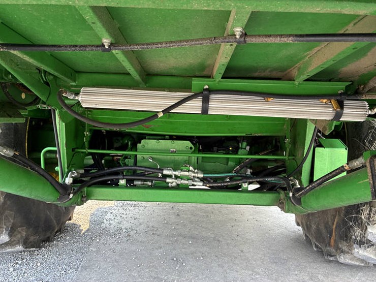 2014-john-deere-s690-image-16